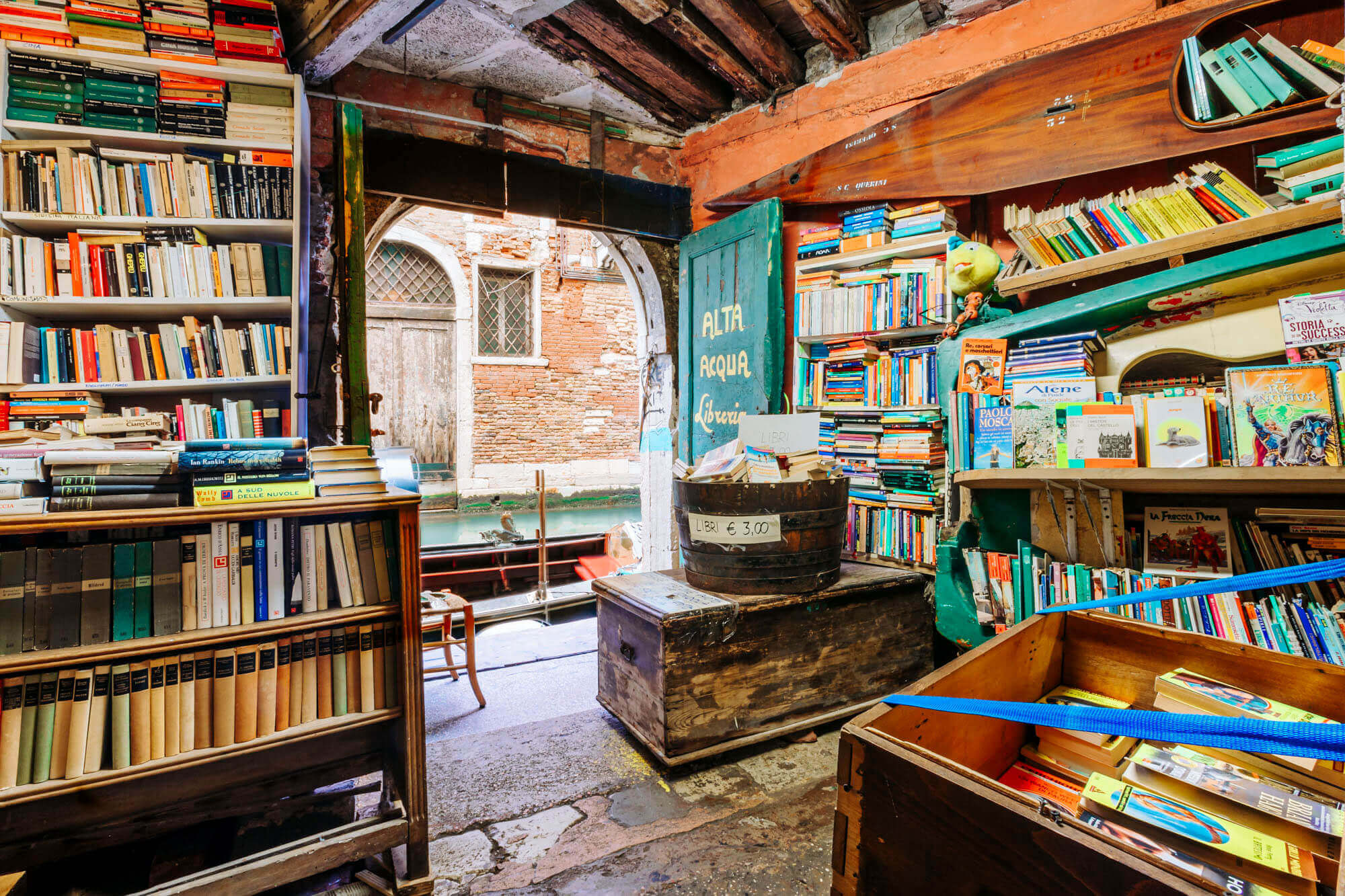 Uscita-di-emergenza-Libreria-Acqua-Alta-Venezia