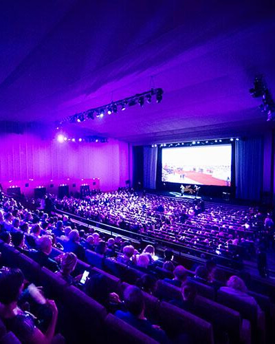 sala-grande-mostra cinema venezia